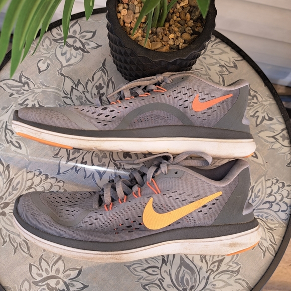 Nike Fitsole 8.5 - Picture 4 of 10